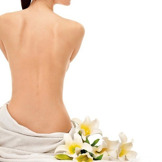 triệt lông cả lưng