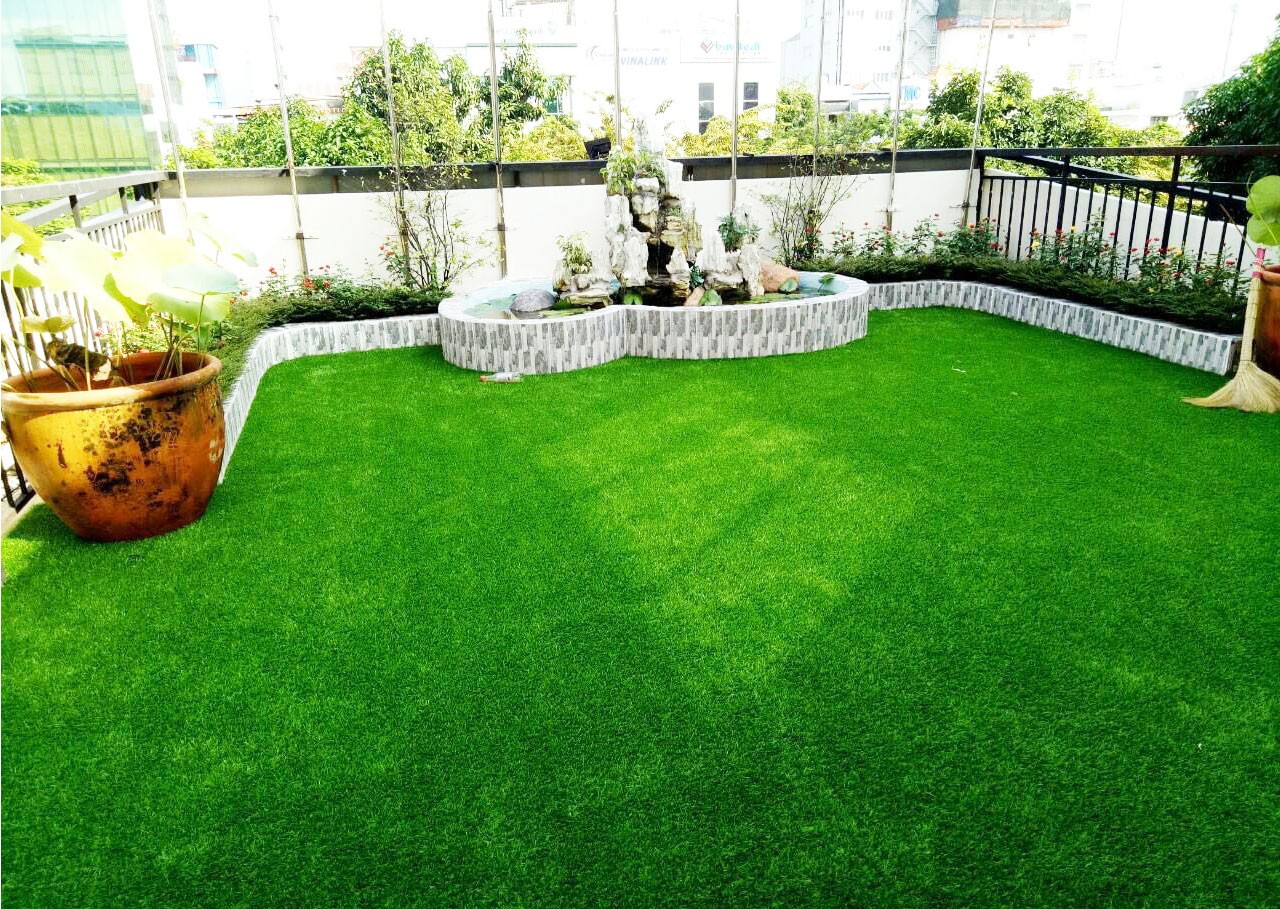 Ưu điểm nổi bật của thảm cỏ nhân tạo lót sàn nhà